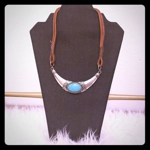Women's necklace